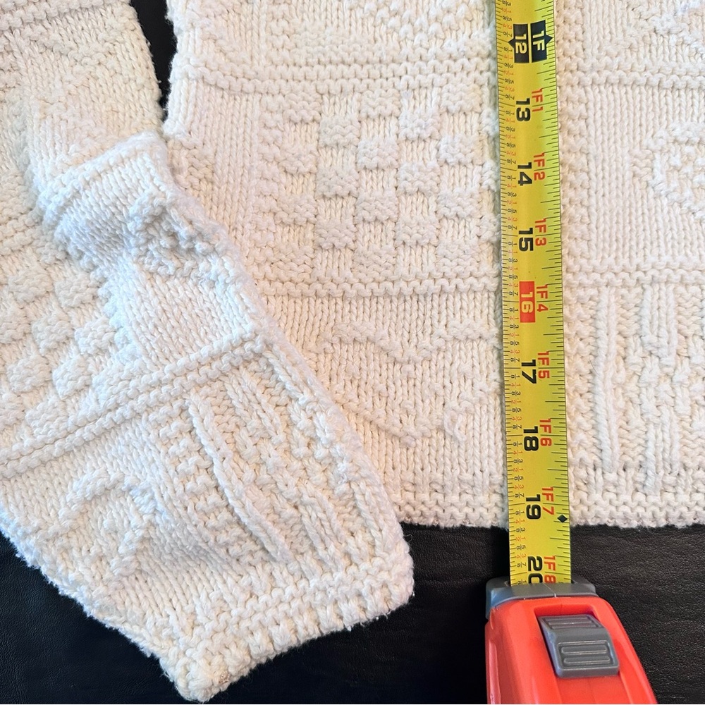 90’s “Absolutely Cotton” Creamy White Cable Knit Textured Hearts Sweater - Picture 5 of 8